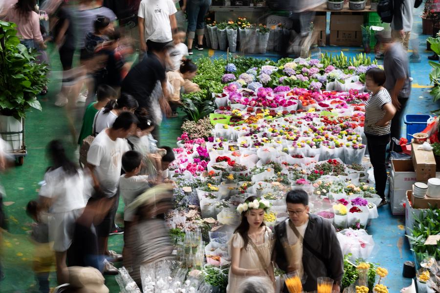 China enriquecerá oferta cultural e turística durante feriado do Dia NacionalA China fornecerá mais atividades culturais e produtos turísticos durante o feriado de uma semana do Dia Nacional a partir de 1º de outubro, anunciou o Ministério da Cultura e Turismo (MCT) na terça-feira (23). 