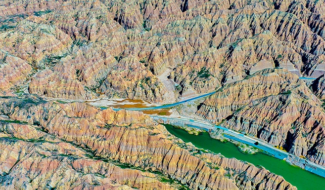 高峡出平湖 浪漫龙羊峡