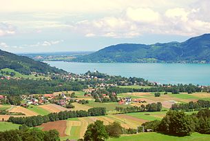 Gemeinde Attersee am Attersee, von der Kronbergerkapelle aus gesehen