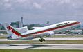 L-1011-500 de TAP Air Portugal, au décollage à l'aéroport de Lisbonne en 1988.