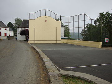 Le fronton de Mendy.