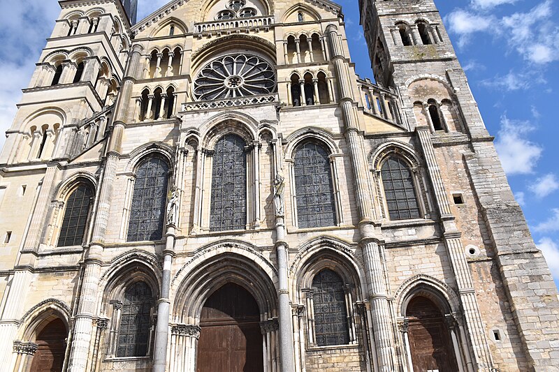 File:Reims - Basilique Saint- Remi 30.jpg