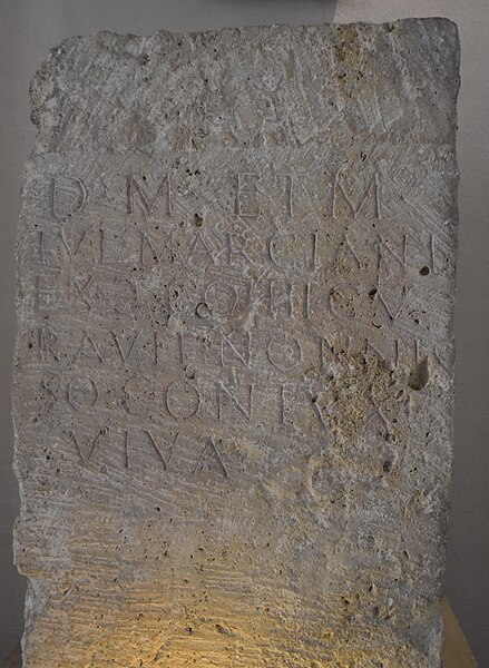 File:Reims - Musée Saint Rémi - Epitaphe du centurion Julius Marcianus.jpg