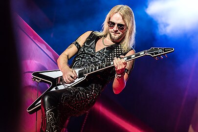 Gitarrist Richie Faulkner