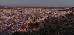 Pohled na večerní Sagunto z hradu