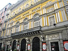 Description de l'image Napoli_-_Teatro_Bellini.jpg.