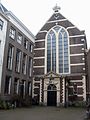 Waalse kerk en bijgebouw, Walenpleintje 157 en 159