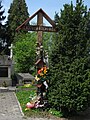 English: Cross for memory of Auschwitz victims Polski: Krzyż postawiony dla upamiętnienia ofiar obozu koncentracyjnego w Oświęcimiu