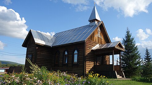 St. Stanislaus Church, Vershina