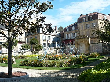 Le square du 8-Mai-1945.