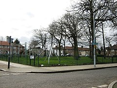 Play area, Shaw Road - geograph.org.uk - 3861675.jpg