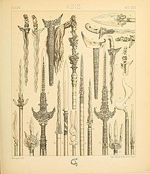 各式爪哇格里斯短劍及矛類武器。