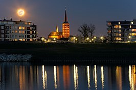 Het Maasveld bij nacht