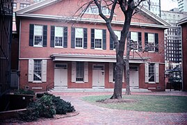 Race Street Friends Meeting House.jpg