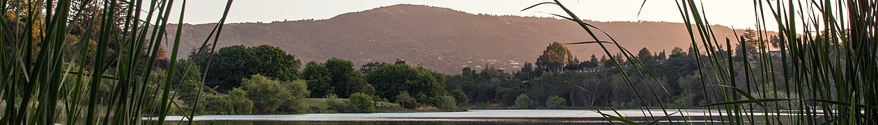 Vasona Reservoir - panoramio (1) (cropped).jpg