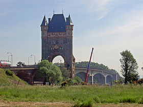 Ernst-Ludwig-Brücke, vue de l'est en 2005