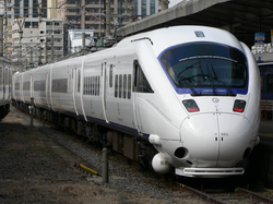 長崎本線を走っていた特急電車（JR九州885系電車）