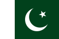 La bandera del Pakistan mostra una estrella i el creixent lunar sobre un camp verd. El verd representa l'islam i la majoria musulmana del Pakistan, mentre que la franja blanca representa les minories religioses que també hi ha al país. Al centre, el creixent i l'estrella simbolitzen el progrés i la llum, respectivament. La bandera simbolitza el compromís del Pakistan amb l'islam i amb els drets de les minories religioses. Està basada en la bandera original de la Lliga Musulmana, que al seu torn es va inspirar en la bandera del Sultanat de Delhi, la bandera de l'Imperi Otomà, i la bandera de l'Imperi Mogol.[8]