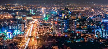 Almaty về đêm