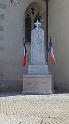 The war memorial in Cernex