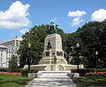 Vue de côté du mémorial à Washington.