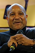 Seth Gilliam interprète le père Gabriel Stokes