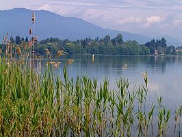 Zicht op het Lago di Monate