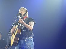 Photo de Renaud à la guitare en 2016