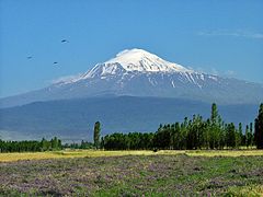 Muntele Ararat văzut dinspre Iğdır, Turcia