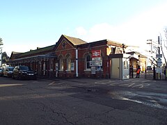 Het stationsgebouw.