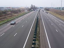 L'autoroute A13 traversant Aubergenville