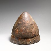 Griegong pilos helmet, 450-425 BCE. ⁇ .pilos