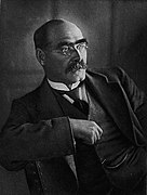 Rudyard Kipling - Portrait.jpg