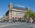 Hotel Handelshof mit Einzelhandel und Hotelbetrieb, links der Zugang zur Haupteinkaufsstraße Kettwiger Straße