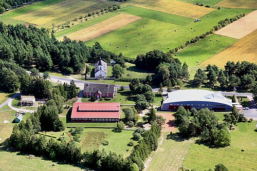 Kihnu õigeusu kirik, kool ja rahvamaja