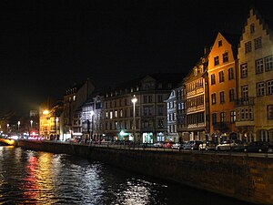 Français : Le Quai Saint-Nicolas, la nuit