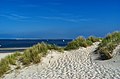 Zicht op de Vliestroom vanaf de duinen in het noordwesten met op de achtergrond Terschelling.