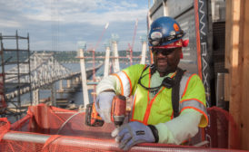 New_Tappan_Zee_bridge_worker.jpg