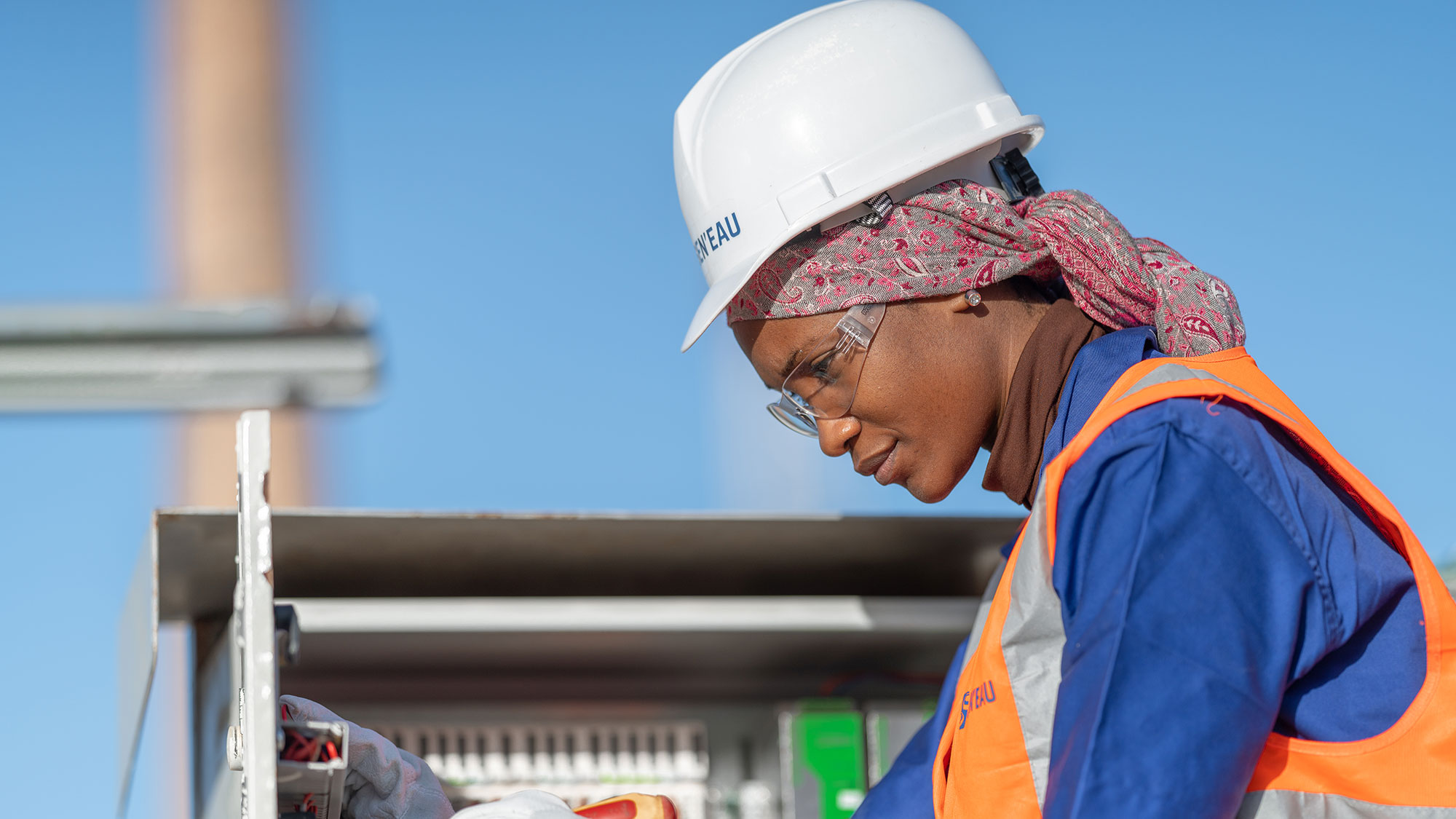 SEN'EAU employee in the drinking water treatment plant in Saint-Louis, Senegal