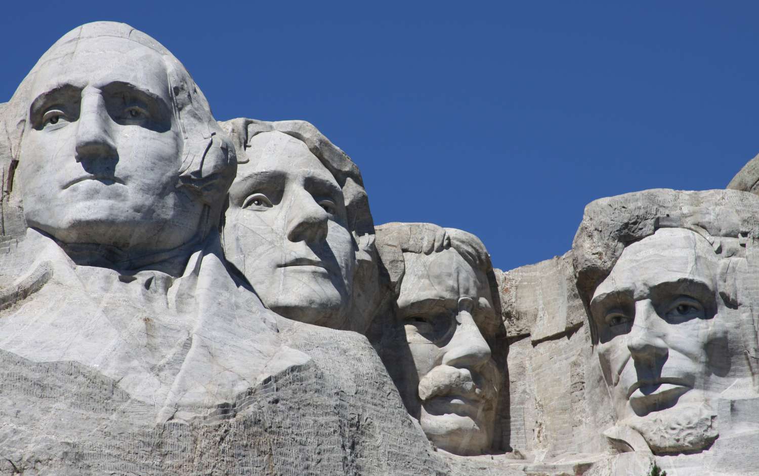 Mount Rushmore on a sunny day