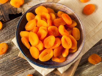 raw dry apricots in a bowl