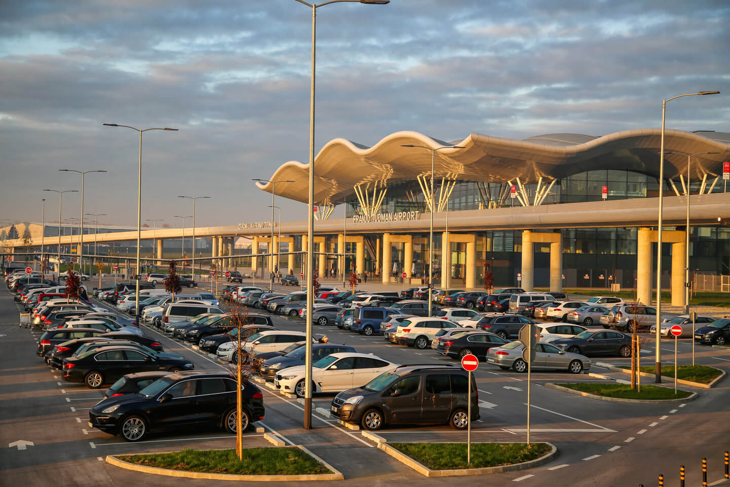 parking aerodrom sarajevo