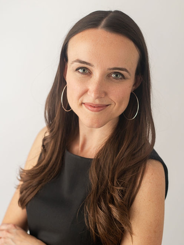 Elizabeth Saunders, founder of Real Life E, in a professional portrait