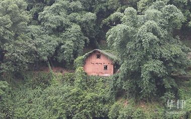 宅基地小产权房买卖合同范本是怎样的
