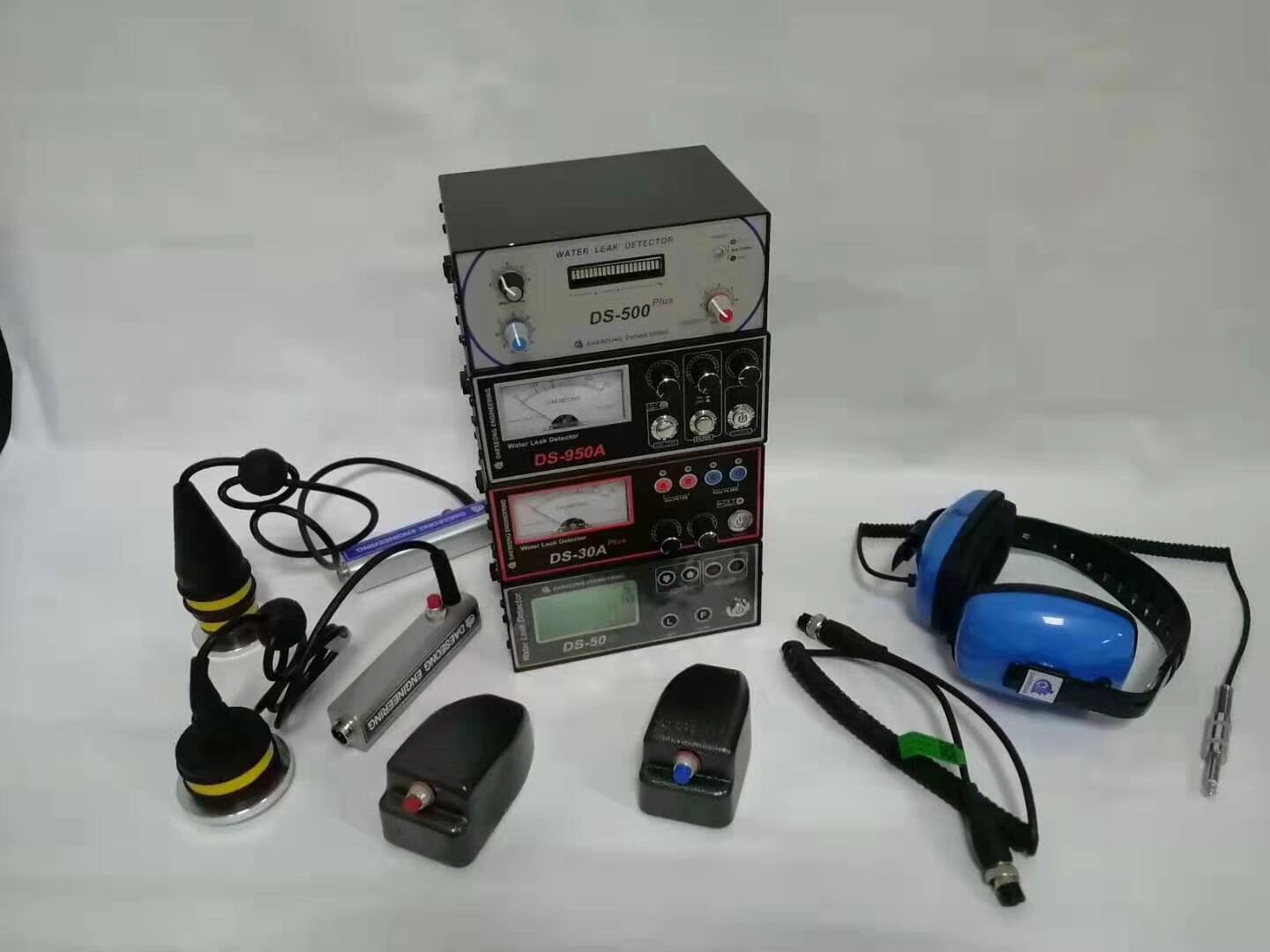 高唐厂区卫生间阳台渗漏水 济南洪家楼房屋渗漏水怎么办 漏水点