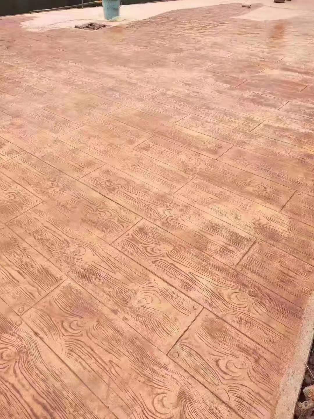 地坪模具价格 淄博仿石纹压花地坪工程设计施工新方案