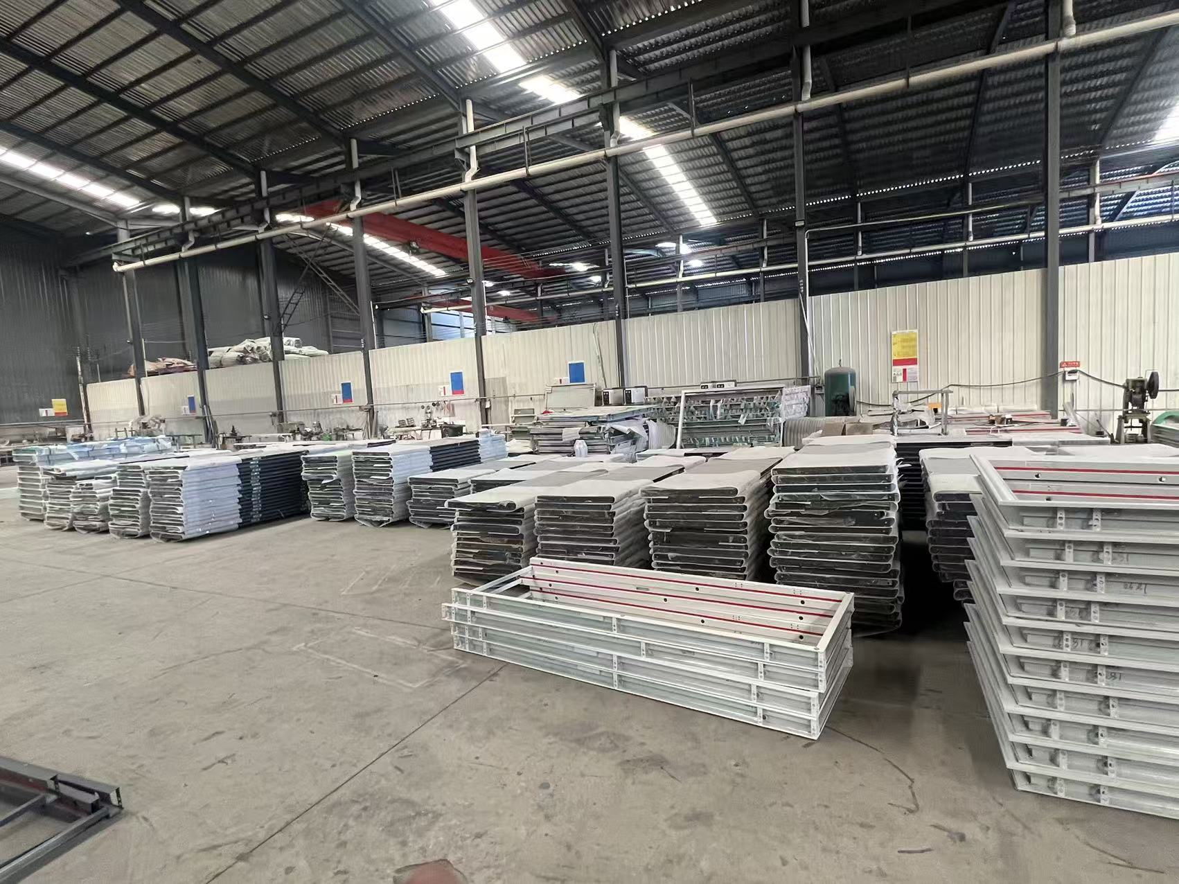 讲讲防火卷帘门定制厂家，价格大概多少钱