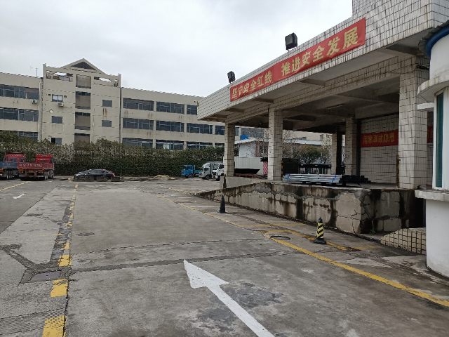 红酒机器贴标销售电话 真诚推荐 上海东尔国际货物运输供应