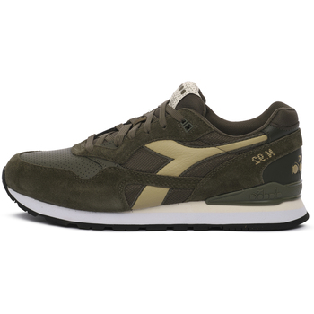 Boty Muži Módní tenisky Diadora 70432 N92 Zelená