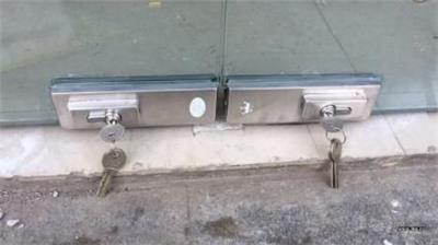 玻璃门地锁安装v上海专业安装玻璃门锁 门禁锁